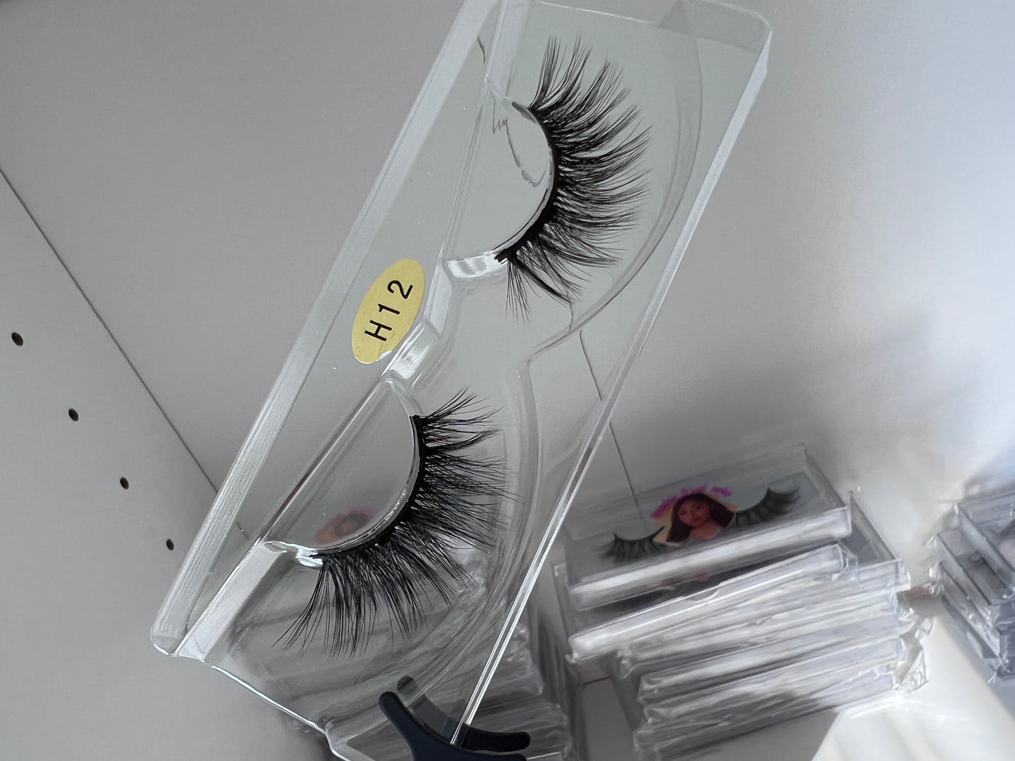Lash style- H12