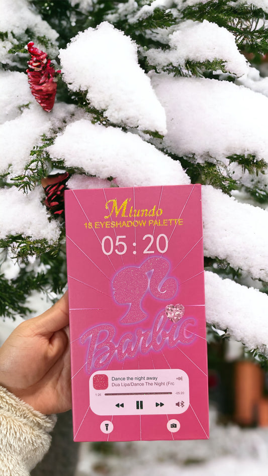 Barbie con sombras de ojos con purpurina