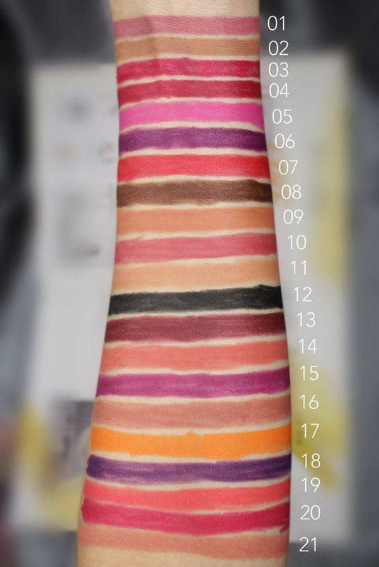 Naughty wink Lip Liner