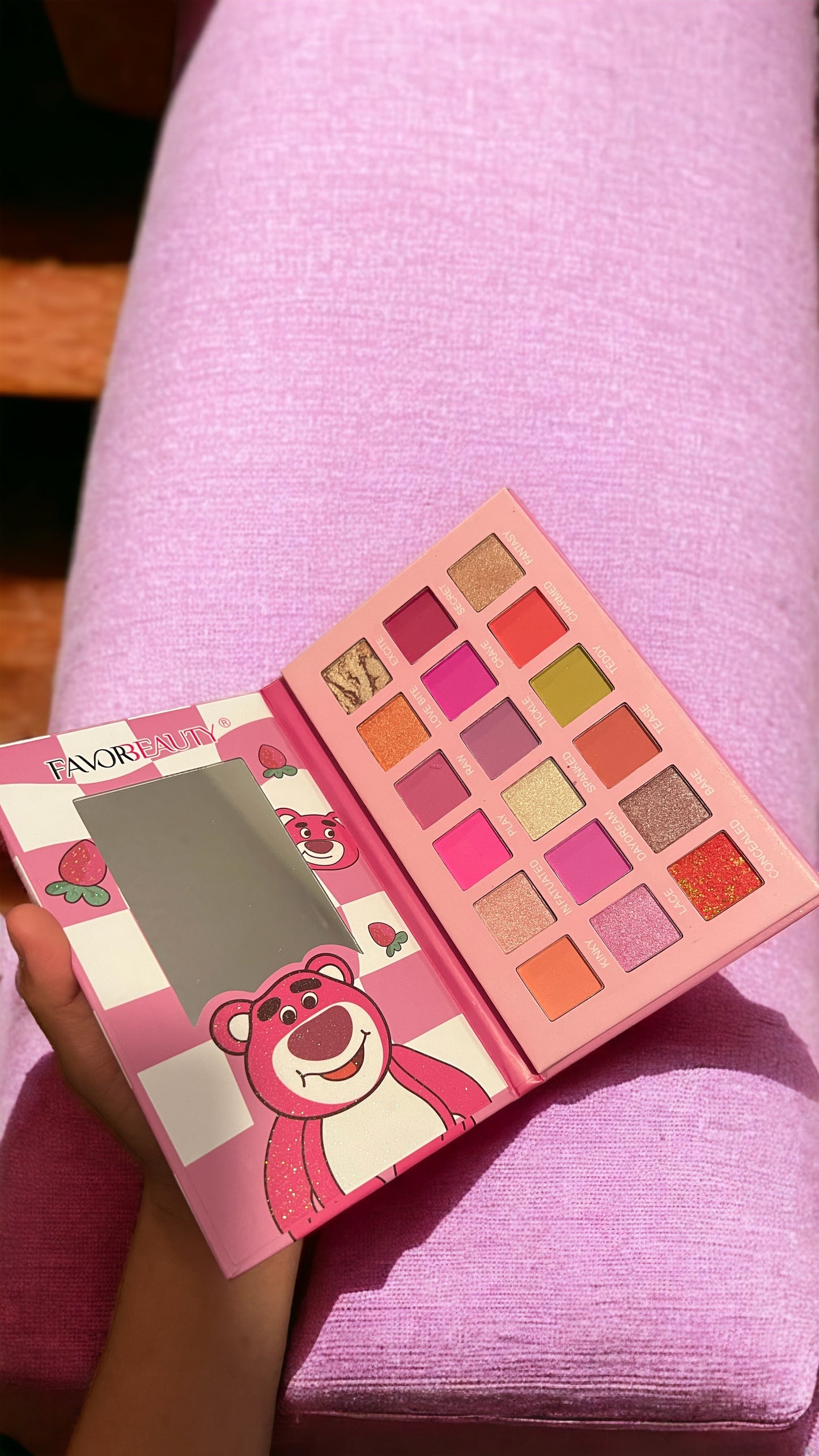 Pink bear Eyeshadow collection